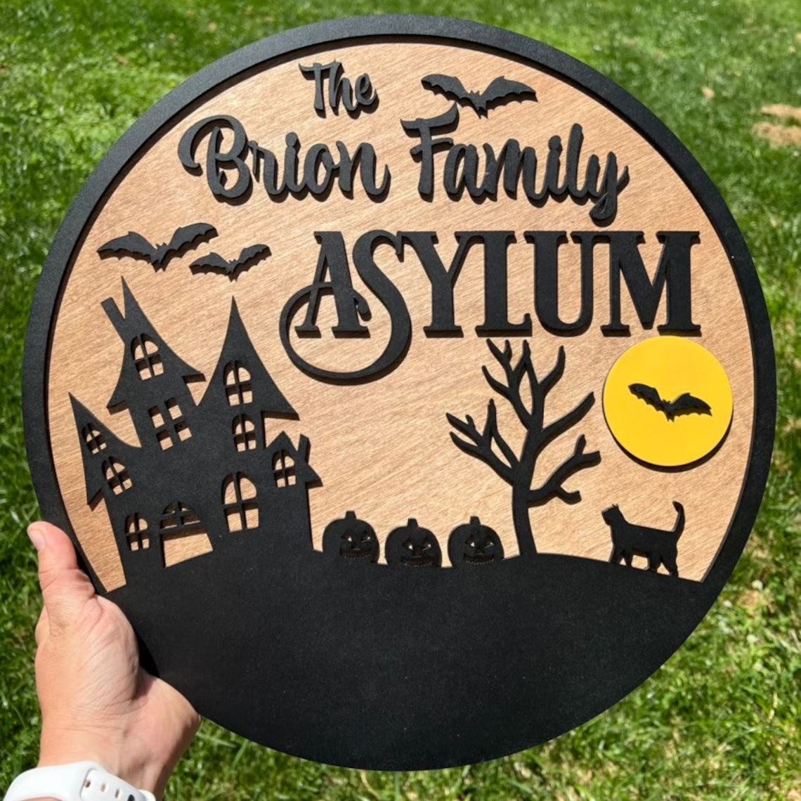 Personalized Halloween Family Log Decoration - 30cm Wooden Home Decor