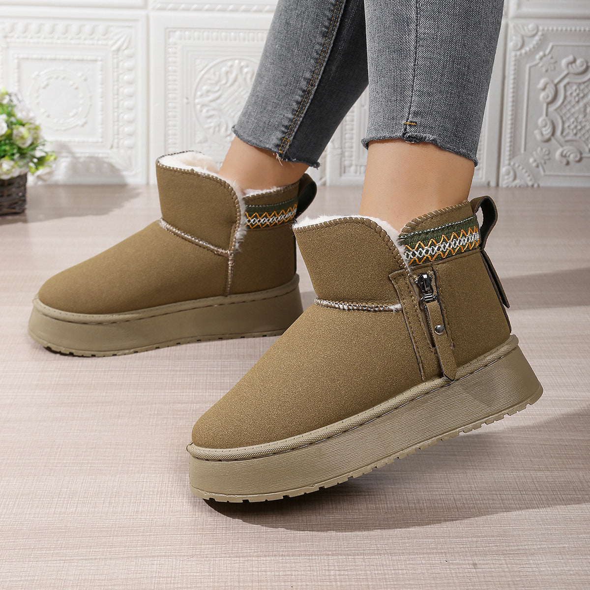 Women's Snow Boots - Side Zipper Platform Winter Boots