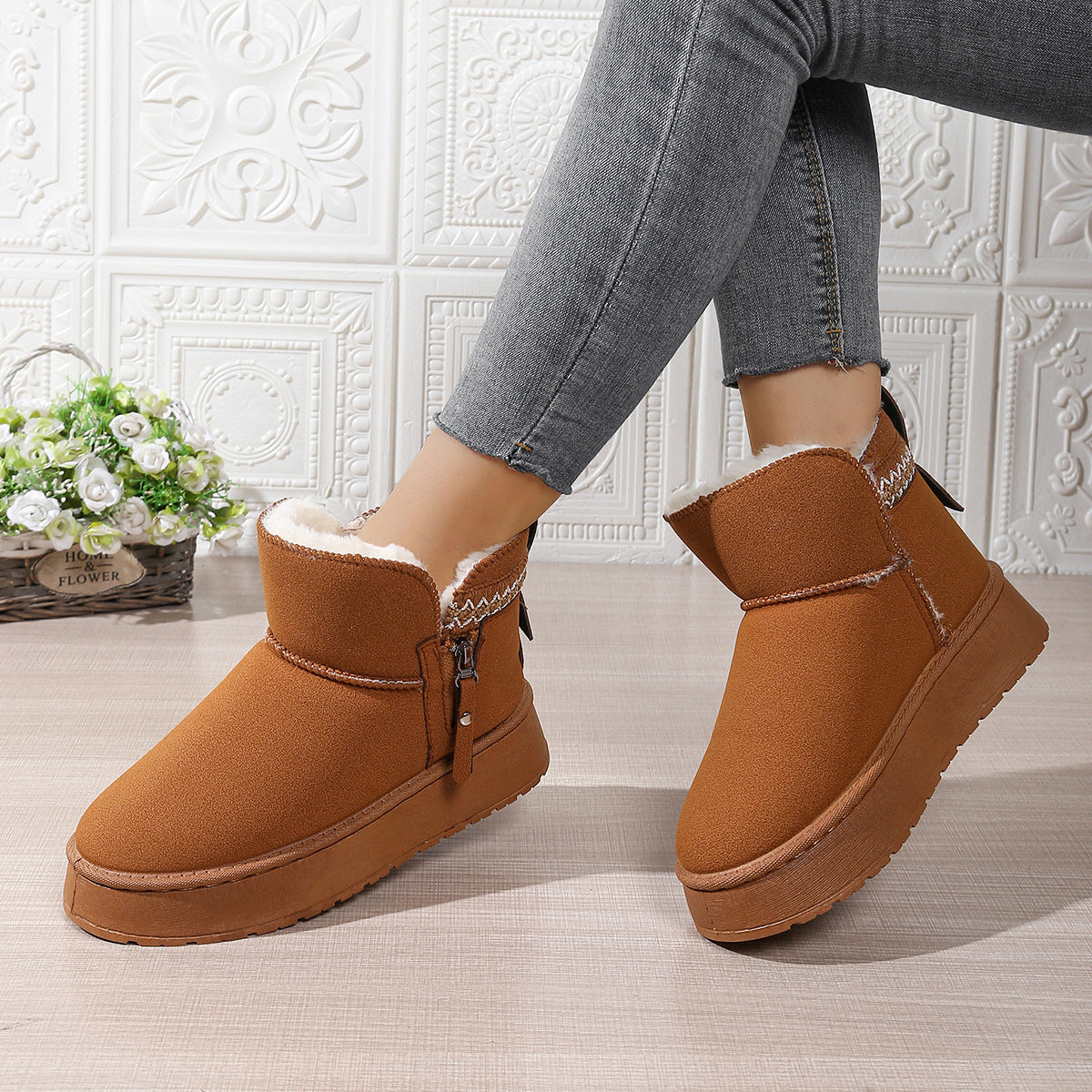 Women's Snow Boots - Side Zipper Platform Winter Boots